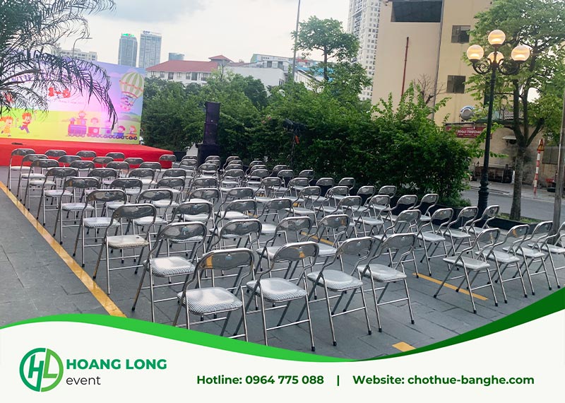 thuê bàn ghế ngoài trời 